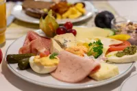 Montana Trend Hotel Lehrte - Desayuno