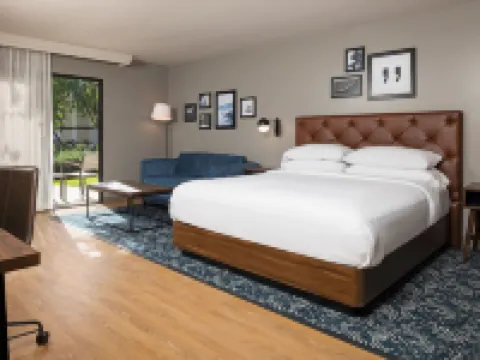 Four Points by Sheraton Bakersfield ベーカーズフィールドのホテル