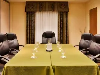 Holiday Inn Express & Suites Lake Okeechobee