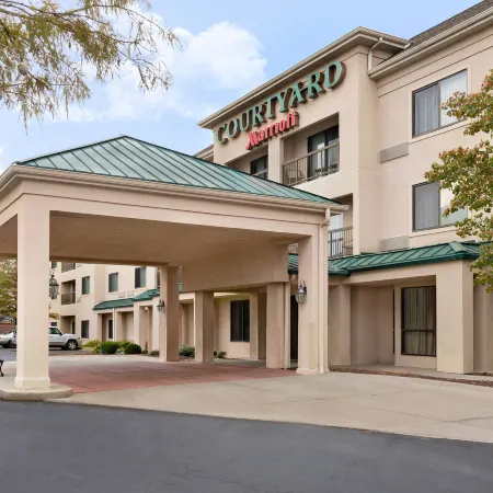Courtyard Topeka
