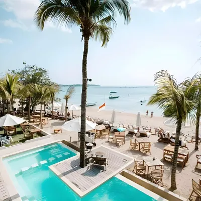 Ohana's Beachfront Resort & Beach Club Hotels near Jungut Batu