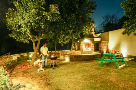 Villa Sierra Sky - Exquisite & Elegant 4 Bedroom Villa