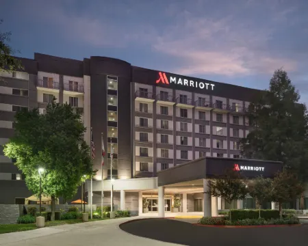 Visalia Marriott at the Convention Center Hotels in Visalia