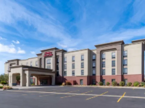 Hampton Inn & Suites Brookings Hotels in Brookings