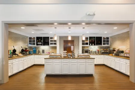 Homewood Suites by Hilton Southwind - Hacks Cross Отели в г. Кольервилл
