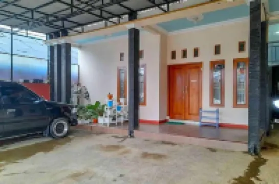 RedDoorz Syariah Near Komplek Candi Arjuna Dieng 2