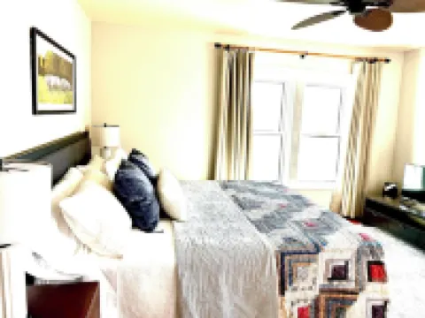 Entire cozy Rollingstone apt in Mississippi Valley, just 10 min from Winona!