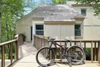 Easy access to bike, hike, golf or paddle from this Bella Vista retreat!