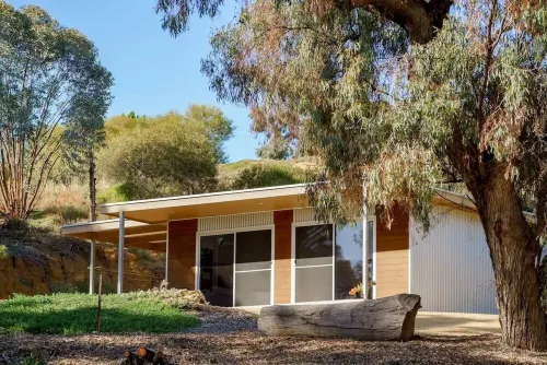 Loxton Riverfront Apartment