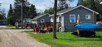 2bed 1bath LAKE MI Fishing Cabin WiFi AC Deck Firepit Kayak Paddle Boat Dock #9