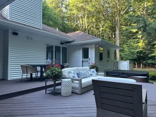 🌟 Peaceful Oasis w/ Private beach 200 ft away+New Hot Tub+only 8 mins to town🌟 Allegan County 호텔