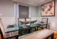 Luxury Home- Walking distance to UBS Arena/Belmont Park Village Hotels in Elmont