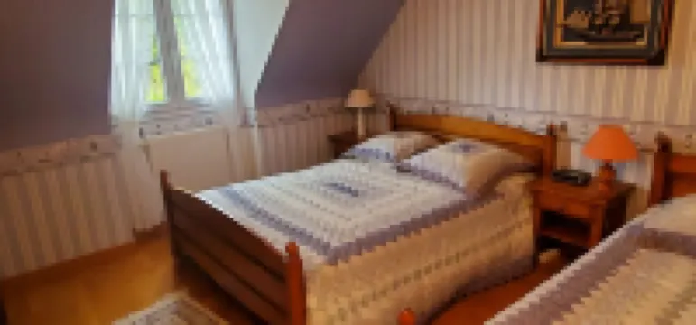 BRETON HOUSE 5MN WALK FROM SHOPS AND 2.5 KMS FROM THE BEACH