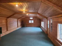 Country Farmhouse at 14 Hands Farm Hotels in Richwood Township