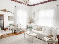 Gilmore Manor. Luxury Group Stay. Prime downtown location. 5 Min to Cedar Point.