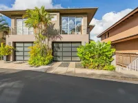 Modern Oceanfront Resort Living. Luxury Oceanfront Bedroom Suites. Sleeps 10! カラパキビーチ周辺のホテル