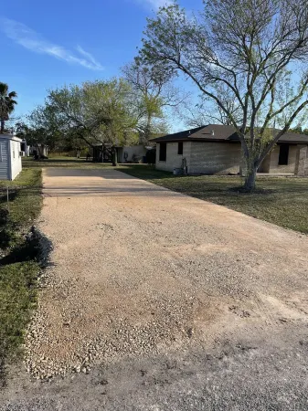 Bay Brick house near the beach and great saltwater fishing huge boat parking