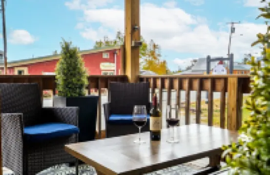 Buck's Den - Snowmobile Trails, Trailer Parking, Near hiking, golfing, Sugarloaf