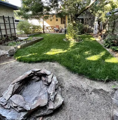 Downtown Eclectic Bungalow Hotels in Oakdale