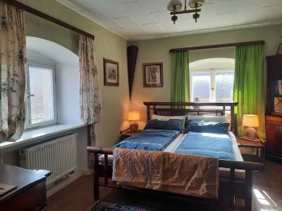 Living in a stately home from 1848 in the Fichtelgebirge Hotels in der Nähe von Start Walderlebnispfad Fuchsmühl