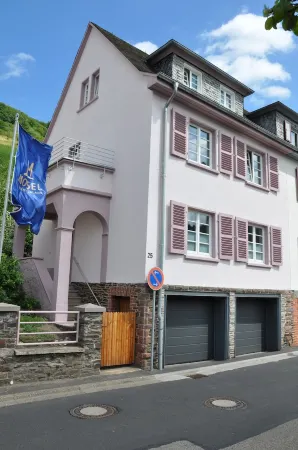 Vacation home for families or friends, dogs welcome