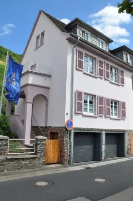 Vacation home for families or friends, dogs welcome