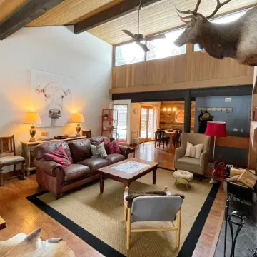 Meadow House 7 / 2 BR / 2 BA Sleeps 6+