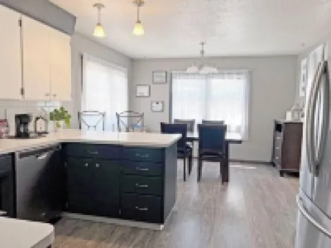 Spacious Home Away From Home!