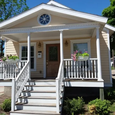 Location, Location, Location! Close to Beach, Marina, & Downtown!