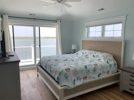 Expansive Bayfront Home w/ Heated Saltwater Pool & Dock