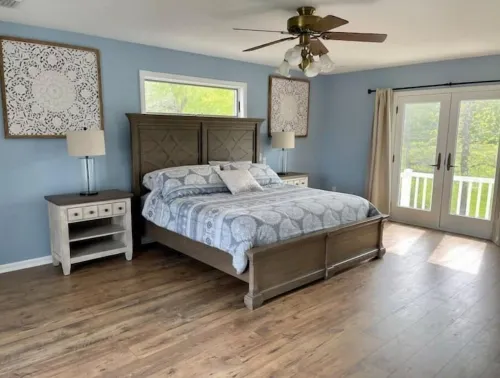 Saratoga Lake w/Dock, HotTub, GameRoom &FirePit