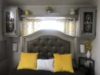 Delightful, Serene Tiny Home- Casa Villa Hotels in Jersey Township