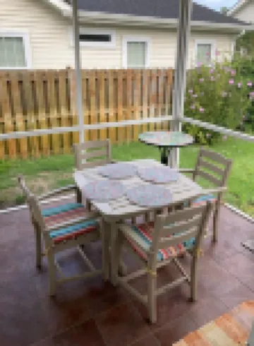 Beautiful and spacious beach cottage a short walk from the ocean