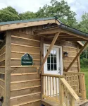 Cozy cabin close to Summersville Lake and the New River Gorge National Park!
