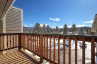 Remodeled sunny 1 bedroom condo in Meadow Village with heated garage