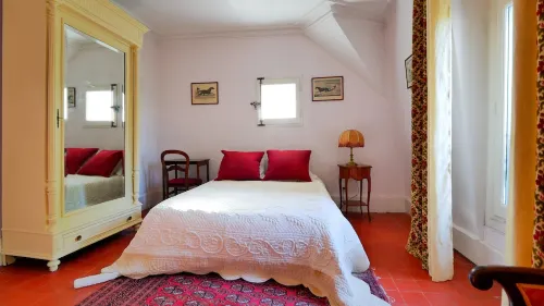 Apartment in a writer's house classified 2 stars