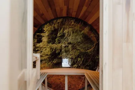 Hyak Hideout 3-bedroom chalet in welcoming Snoqualmie Pass with WiFi Отели в г. Сноквалми Пасс