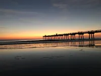 Modern Beach Condo, a block from the beach