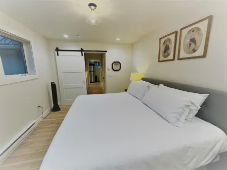 Outlaw Inn Unit 4.  Newly Remodeled large unit! 2 minutes walk to Main Street.