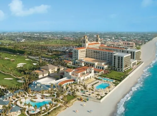 Luxury 2 bedroom condo on Palm Beach Island!