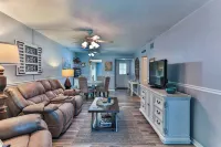 Beautiful 2 Bed 2 Bath Condo. Pool, Golf
