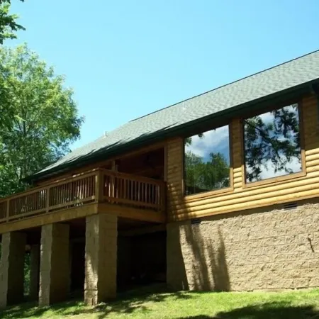 White River Get Away Cabin (Norfork) - River frontage - Open all Year