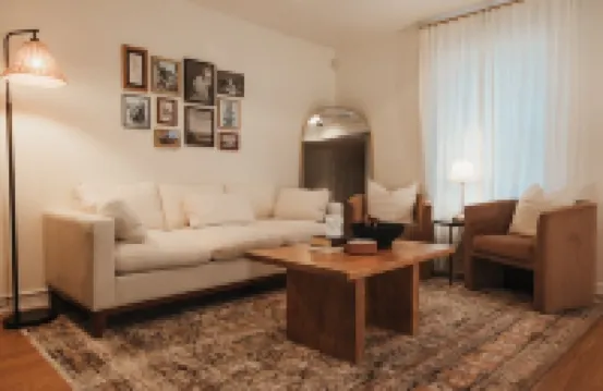 Modern Cottage Style Apt-King Bed near UTRGV & DHR