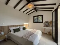 NEW: Villa Amandier, ideal location. heated swimming pool