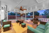 5 BR w/ Pool, close to Six flags, cowboy stadium
