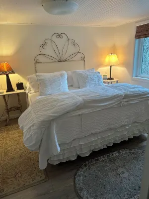 Colony Haven in the Oaks
