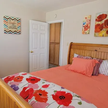Oceanfrontstays.Com-  Sleeps 6 - Ask Me about Discounts - Sorry No Pets Allowed