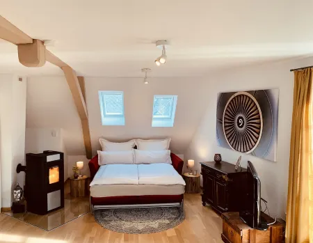 Mosel Loft in a historical ambience - James Cook Apartment