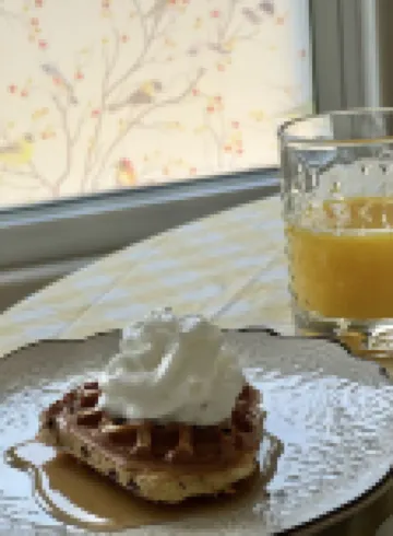 Maple Street Cottage is the perfect couple’s retreat.