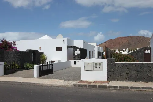 Luxury Family Villa With Private Heated Pool